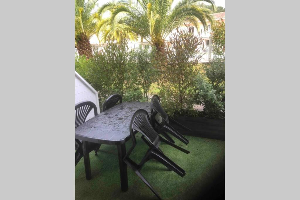 Appartement Residence Avec Piscine A Anglet Limite Biarritz Exteriör bild
